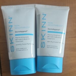 SKINN DermAppeal Microdermabrasion Treatment - White and Blue